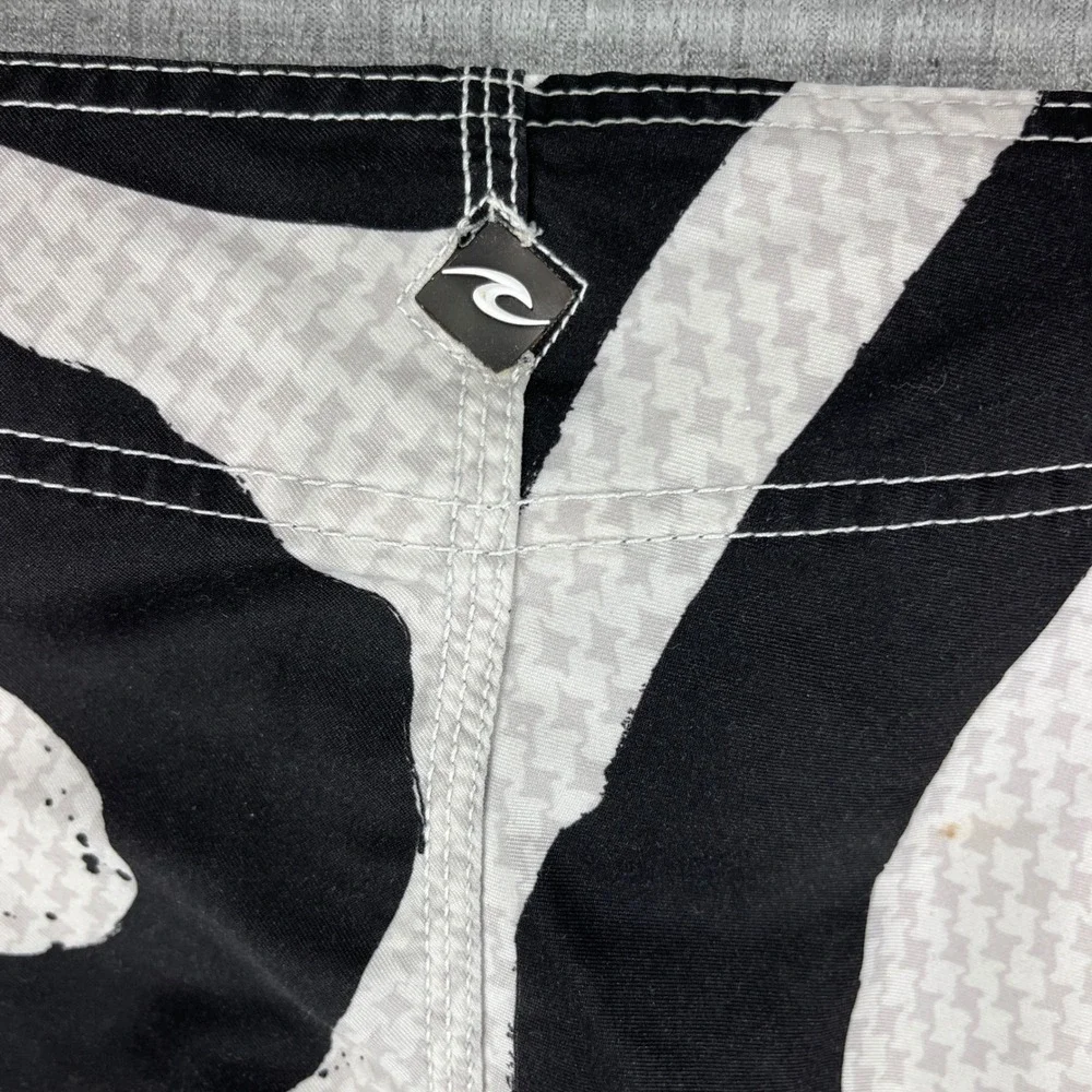 Vintage Rip Curl Boardshorts Men 38 Fits 36 Taylor Knox Skull Zebra Houndstooth